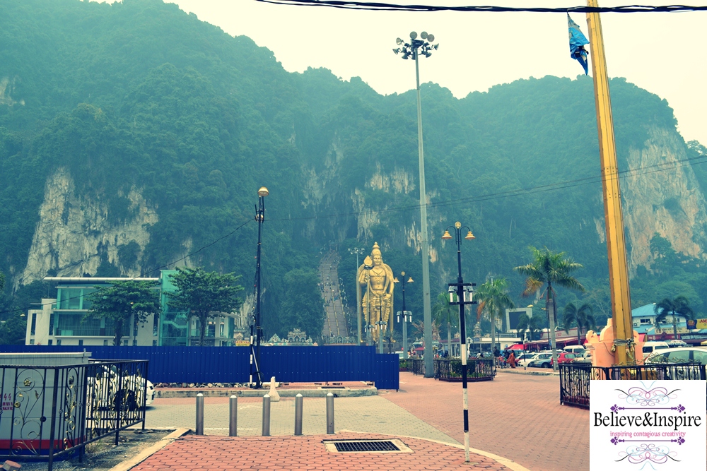 touring malaysia - batu caves