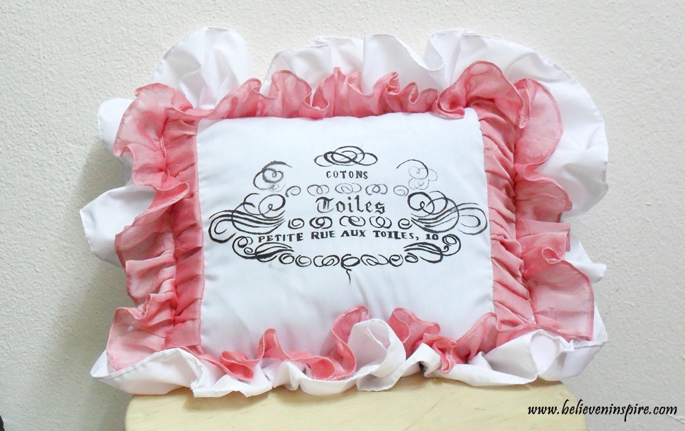 French Typography Ruffled Pillow Tutorial