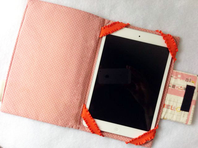 iPad Case - 6 Must Sew Things for 21st Century Girl (Free Sewing Patterns)