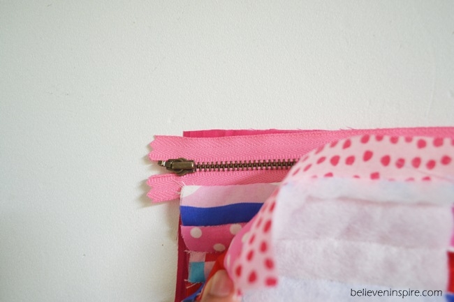 Quilted mini pouch sewing tutorial on Sew Some Stuff11