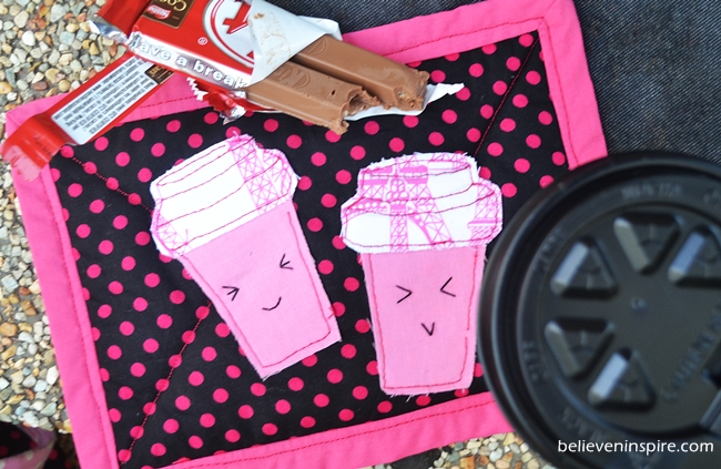 Cutesy Cups Mug Rug Tutorial (Homemade Gifts)