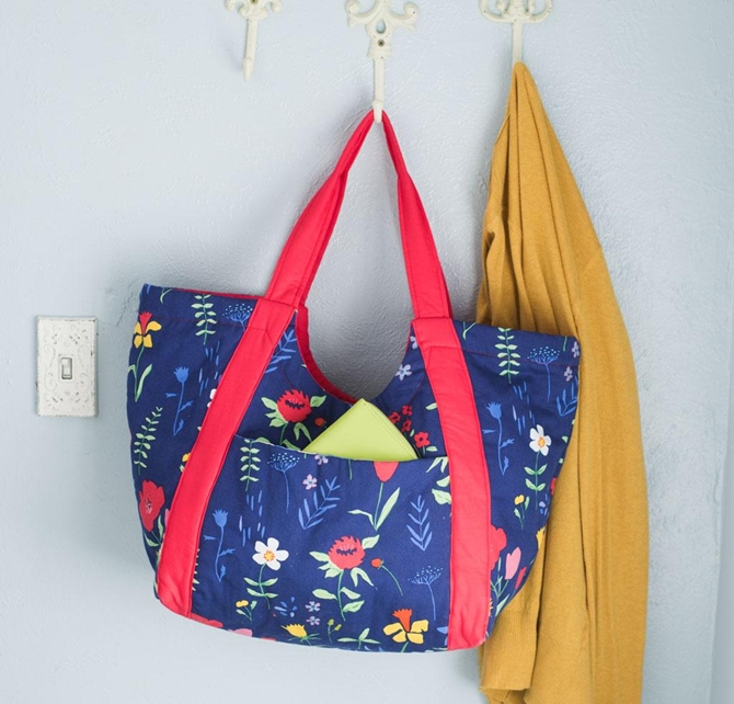 Noodlehead Poolside Tote Pattern Kit Navy Floral